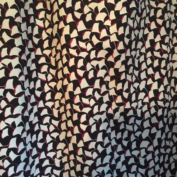Ann Taylor Skirt - Picture 2 of 2